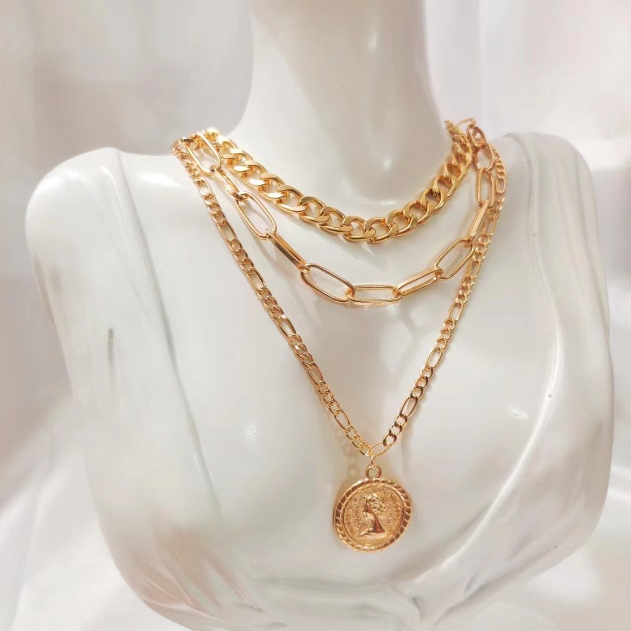 Fashionable All-match Alloy Multi-layer Beauty Head Pendant Necklace - Image 3