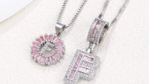 Rock Sugar 26-letter Pendant Necklace For Women, Copper Inlaid Zircon Round Flower Jewelry Set
