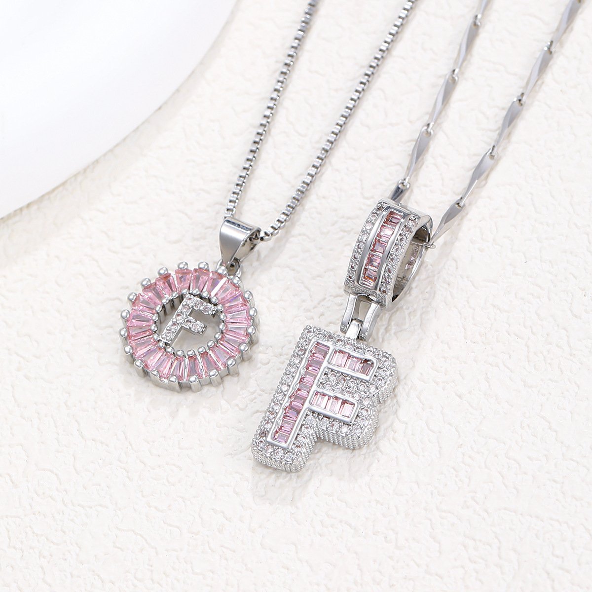 Rock Sugar 26-letter Pendant Necklace For Women, Copper Inlaid Zircon Round Flower Jewelry Set