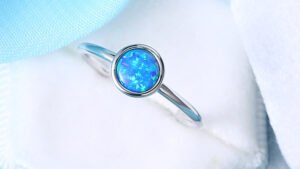 European And American Women's White Gold Plated Simple All-Match Ring