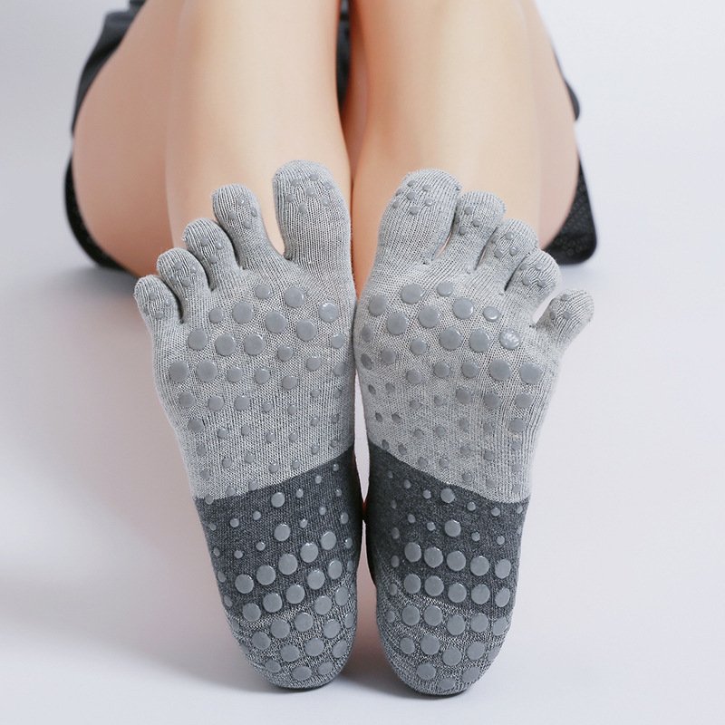 Women's Elastic Five-finger Socks - Image 3