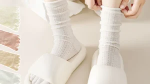 Spring Summer Thin Hollow Mesh Mid Tube Socks Women Five Toes Crew Socks Candy Color Breathable Sports Split Toe Socks 5 Toes